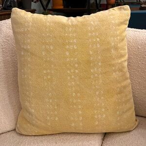 Ikat Linen Pillow 22”